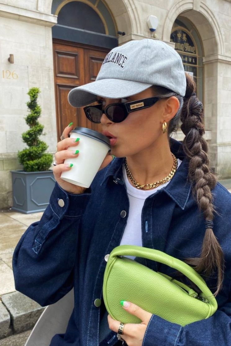 Hat model style